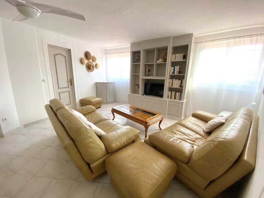 A Louer Haut De Villa 4 Pieces A Sainte-Maxime Golfe De St-Tropez Exteriér fotografie